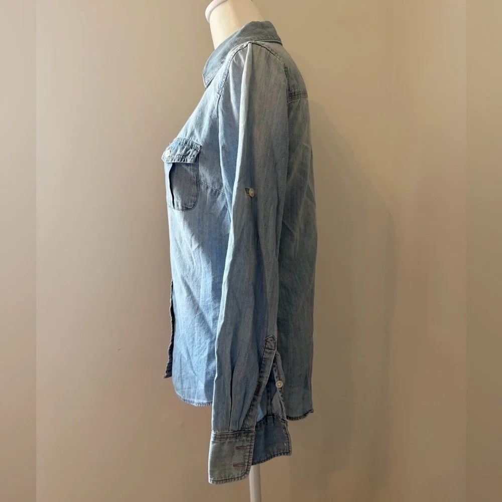 J CREW Women's Size 0 Pocket Button Front Shirt Denim Chambray